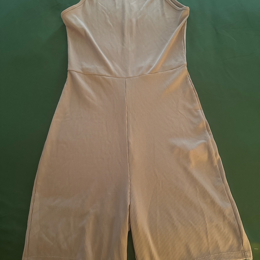PrettyLittleThing Romper - Picture 2 of 3